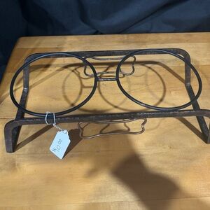 Side by side dog dish holder